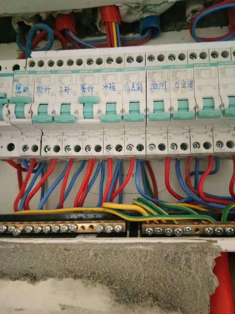 南六公路水电验收合格